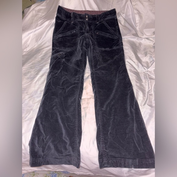 Athleta Duster Pants Flint Grey Velvet Cargo - 6 Petite - Picture 3 of 14